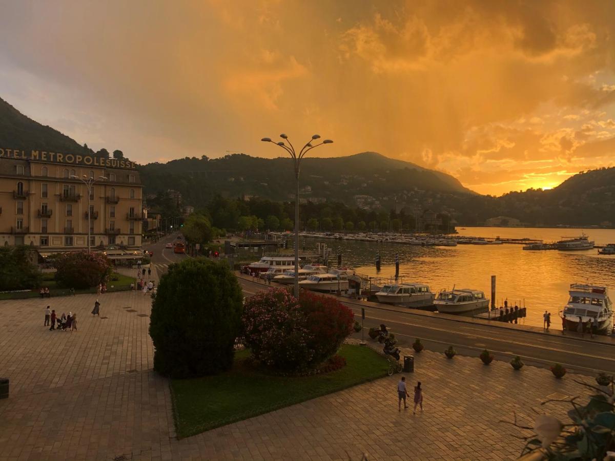 Piazza Cavour - Lake View Apartment Como Exteriör bild