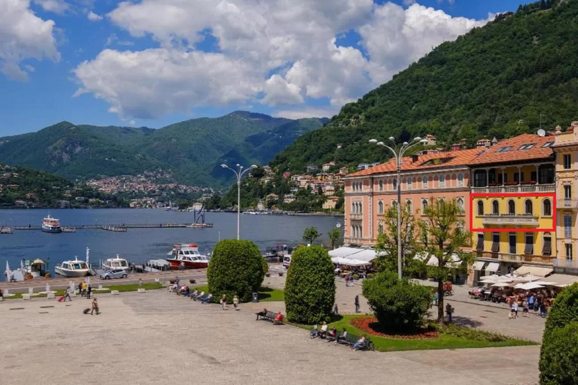 Piazza Cavour - Lake View Apartment Como Exteriör bild